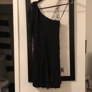 Alice + Olivia black one shoulder dress - XS